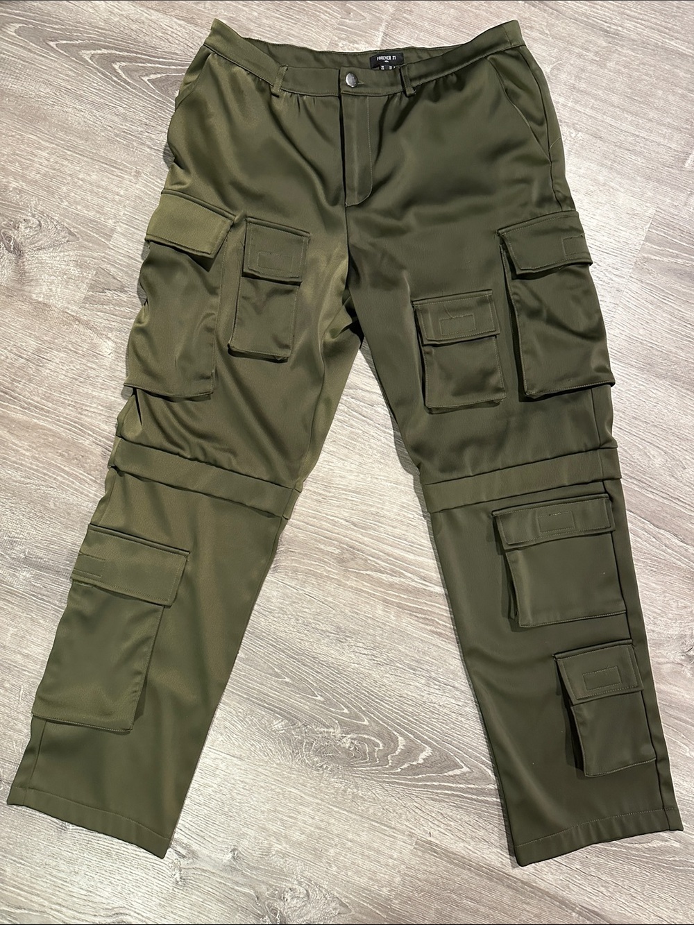 Men's Olive Cargo Pants - Forever 21
